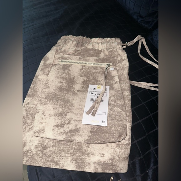 “Zara” skirt - sz Mediun - Picture 4 of 4
